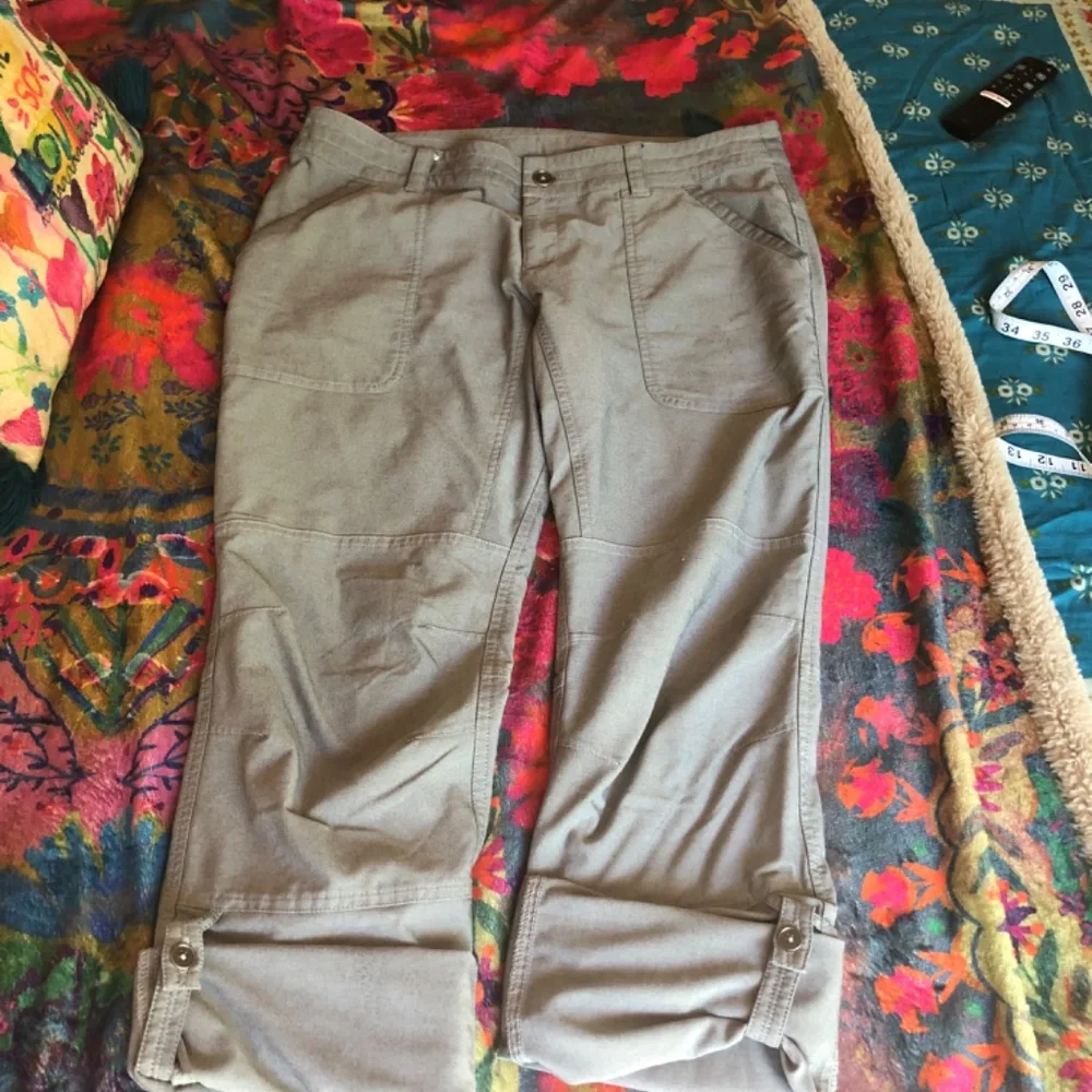 Columbia utility pants, fold up to capris - Picture 10 of 15